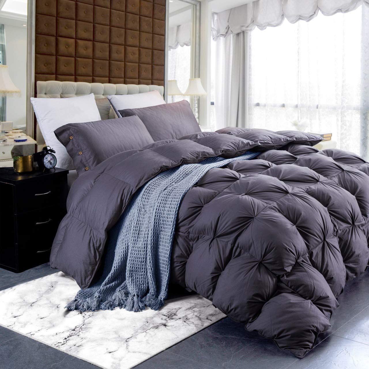 Grandeur Linens All-Season Luxurious Goose Down Comforter Queen Size Duvet Insert, Premium Pinch Pleat Design, 1200 Thread Count